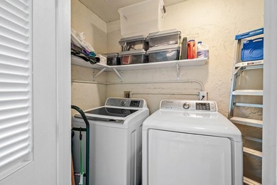 Rarely available & totally remodeled 2-bed, 2-bath END UNIT - photo 29