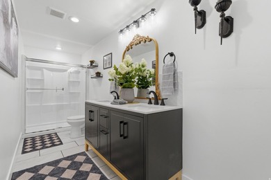 Stunning 5-bedroom, 3.5-bath Saratoga Springs home with - photo 31