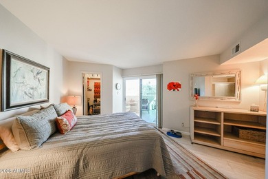 Remodeled top-floor 2 bed, 2 bath condo in the heart of Old Town