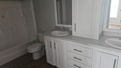 ** CONSTRUCTION ALMOSET FINISHED** SEE WHAT INCENTIVES APRIL - photo 11
