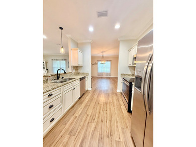 Experience Baymeadows lake life in this beautifully maintained - photo 12