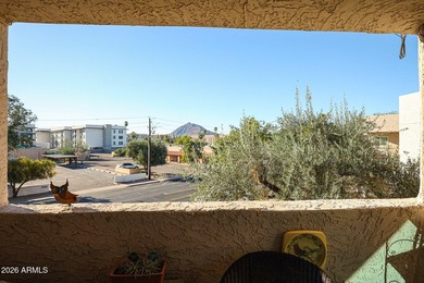 Remodeled top-floor 2 bed, 2 bath condo in the heart of Old Town