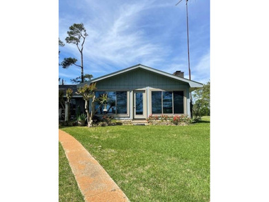 3BR/2BA home in a low-traffic area of beautiful Lake Bruin with - photo 6