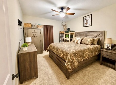 Experience Baymeadows lake life in this beautifully maintained - photo 17