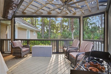 Exceptional privacy and an unbeatable location in Oakridge at - photo 32