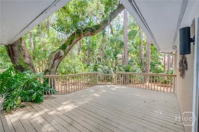 Exceptional privacy and an unbeatable location in Oakridge at - photo 33