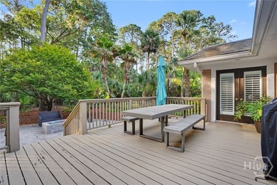 Exceptional privacy and an unbeatable location in Oakridge at - photo 34