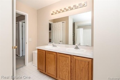 DON'T MAKE A MOVE WITHOUT experiencing lakefront living at its - photo 32