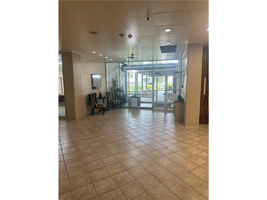 Condo located on the prestigious Ocean Drive. As you step inside - photo 4