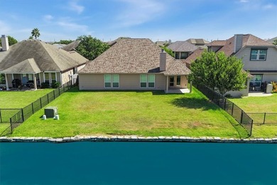 Waterfront in Rancho Vista! Stunning Southside one-story home on - photo 6