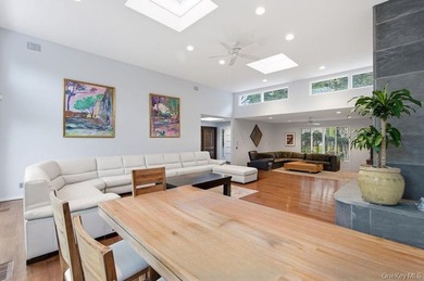 Chic Contemporary Sophisticated Living in Remsenburg Nestled on - photo 13