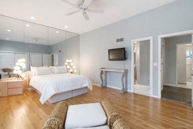 Chic Contemporary Sophisticated Living in Remsenburg Nestled on - photo 19