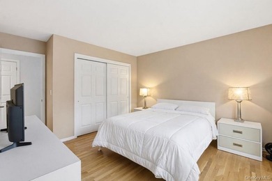 Chic Contemporary Sophisticated Living in Remsenburg Nestled on - photo 23