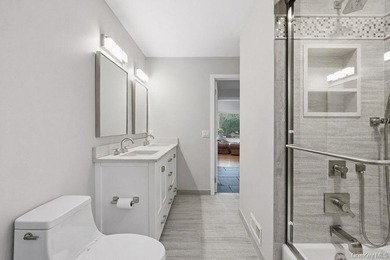 Chic Contemporary Sophisticated Living in Remsenburg Nestled on - photo 27