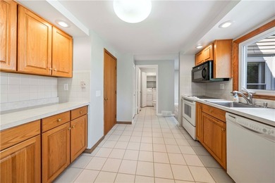 Welcome to 118 Queensboro Rd in Irondequoit - a beautifully - photo 10