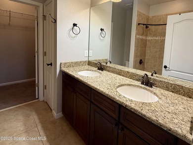 Resort style living in this 4 bedroom, 3.5 bath waterfront - photo 8