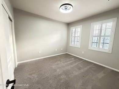 Resort style living in this 4 bedroom, 3.5 bath waterfront - photo 10