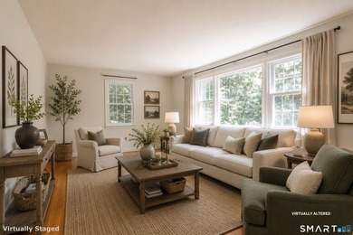 Fantastic opportunity to own this charming 4-bedroom Colonial - photo 7