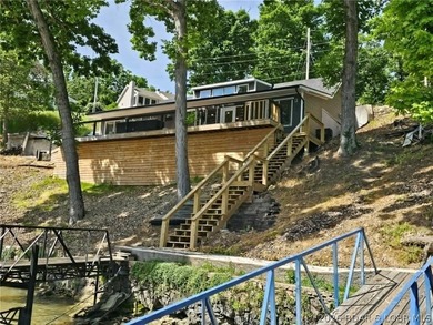 Two beautifully remodeled lakefront homes offering an incredible - photo 18