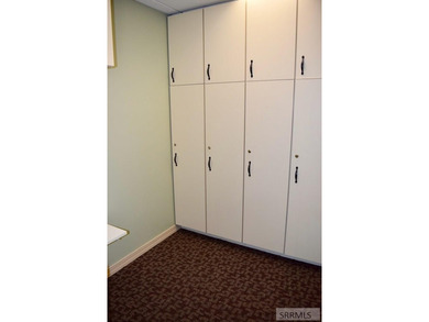 PRIME LOCATION! SPACIOUS! The Building is Located in a busy - photo 30