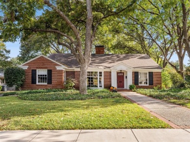 Lake Home For Sale in Dallas, Texas