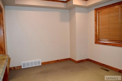 PRIME LOCATION! SPACIOUS! The Building is Located in a busy - photo 41