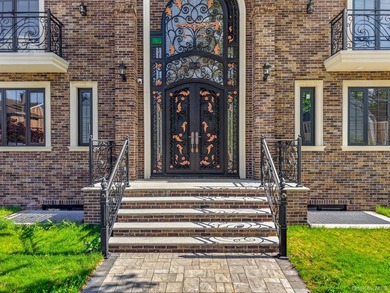 This exquisite corner-lot residence in prime Bayside features a - photo 3