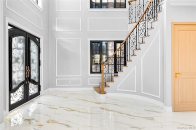 This exquisite corner-lot residence in prime Bayside features a - photo 6