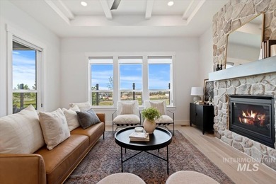 Welcome to The Alder at Valor, where modern design meets the - photo 6