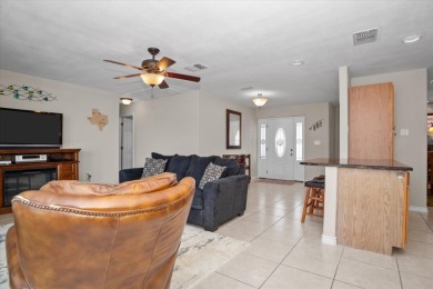 BEAUTIFUL WATERFRONT HOME IN LAKE FOREST ESTATES! - photo 12