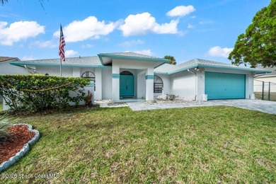 Beautifully maintained property located on quiet street lovingly - photo 10