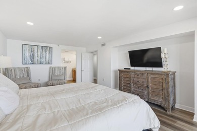 Fully furnished, high-floor oceanfront three-bedroom - photo 17