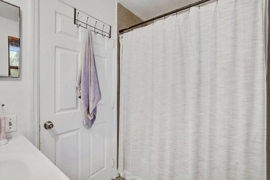 Welcome to your urban oasis at Boynton Landings! This 2-bed - photo 18