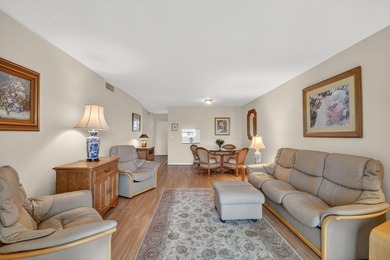 Village Royale on the Green Unit 4020: Enjoy top-floor privacy - photo 19