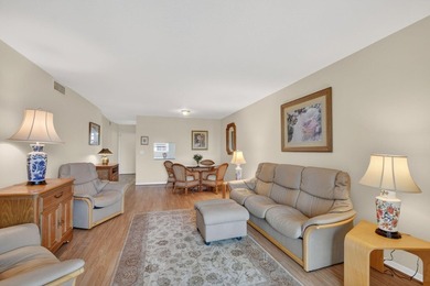 Village Royale on the Green Unit 4020: Enjoy top-floor privacy - photo 20
