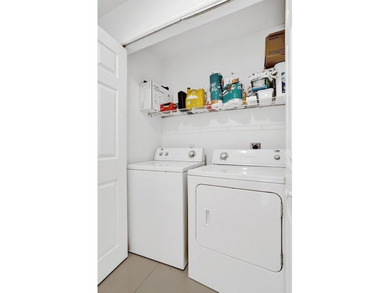 Welcome to your urban oasis at Boynton Landings! This 2-bed - photo 20