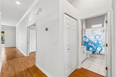 WOW! This FULLY FURNISHED, move-ready villa in popular 55+ - photo 22