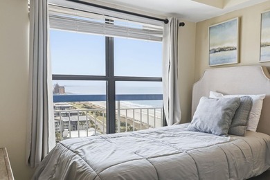 Fully furnished, high-floor oceanfront three-bedroom - photo 25