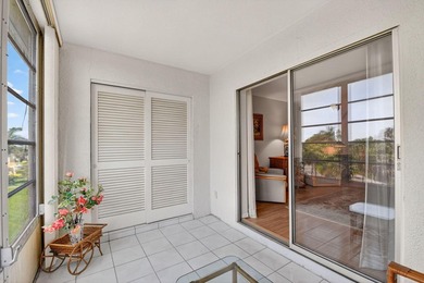 Village Royale on the Green Unit 4020: Enjoy top-floor privacy - photo 25