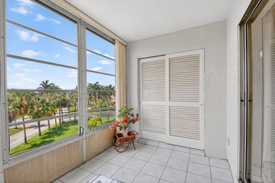 Village Royale on the Green Unit 4020: Enjoy top-floor privacy - photo 26