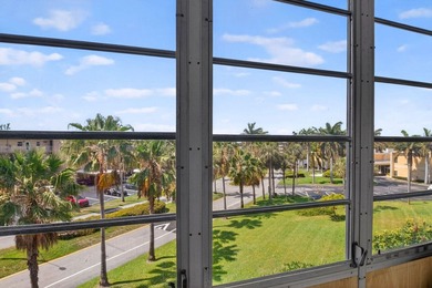 Village Royale on the Green Unit 4020: Enjoy top-floor privacy - photo 27