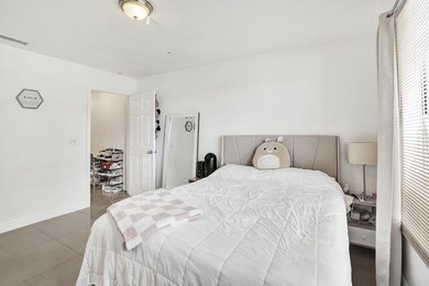 Welcome to your urban oasis at Boynton Landings! This 2-bed - photo 27