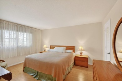 Village Royale on the Green Unit 4020: Enjoy top-floor privacy - photo 28