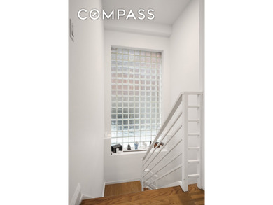 Stop and take a closer look. This is downtown loft energy - photo 9