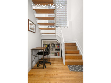 Stop and take a closer look. This is downtown loft energy - photo 10