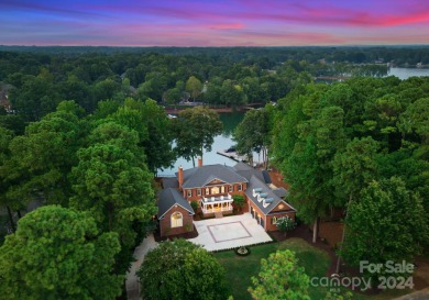 Lake Home For Sale in Mooresville, North Carolina