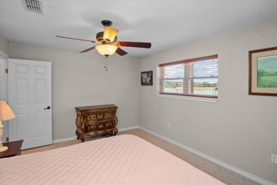 BEAUTIFUL WATERFRONT HOME IN LAKE FOREST ESTATES! - photo 20