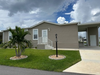 Lake Home For Sale in Lake Suzy, Florida