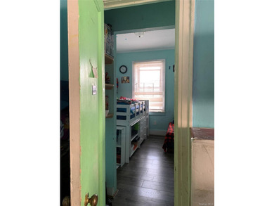 Short Sale. Fully Finished Basement with Separate Entrance - photo 12