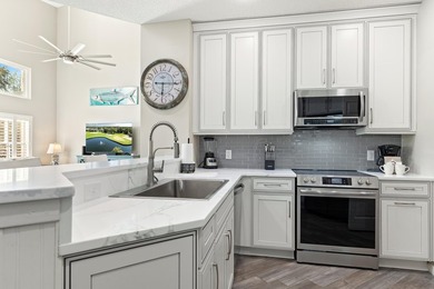 Welcome to 982 Northshore Drive, a beautifully updated townhome - photo 16